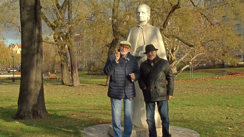 Třistatřicettři - Ženy, náš osud