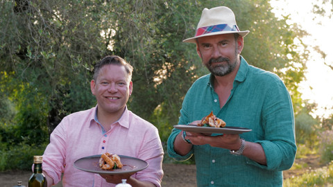 Manu a Matěj - 5/10 Na dohled Stromboli