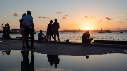 24h Evropa - 14/24 19:00 – 20:00