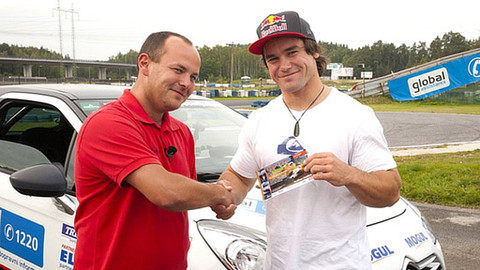 Auto Moto Revue - 15. listopadu 2012