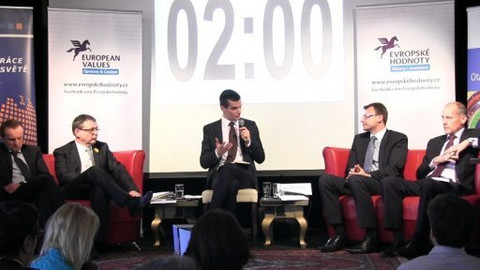 Think-tank Evropské hodnoty - Je v zájmu České republiky podepsat fiskální pakt?