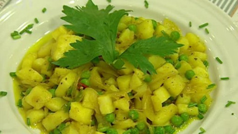 Pod pokličkou - Kdo jí hodně cukříku, nosí zuby v kufříku