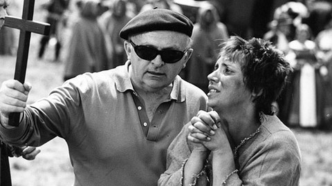 Československý filmový zázrak - Krajina po bitvě