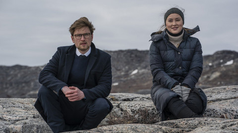 Vláda - Moc a sláva - 2/8 Z bláta do louže