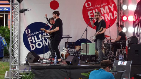 ČT na MFF Karlovy Vary - No Distance Paradise