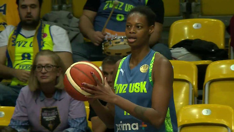 Evropská liga v basketbalu - VBW Gdyně - ZVVZ USK Praha
