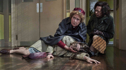 Zavolejte porodní sestřičky - Epizoda 1/8