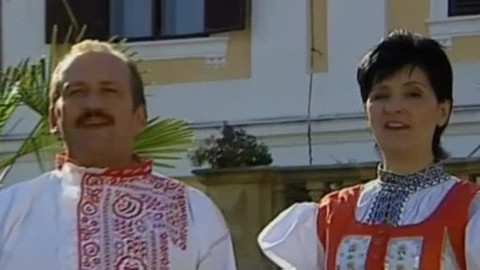 Folklorika - Od šorce k džínám