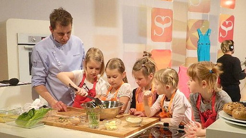 Sama doma - 9. března 2012