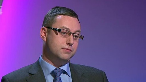 Před půlnocí - 8. února 2011