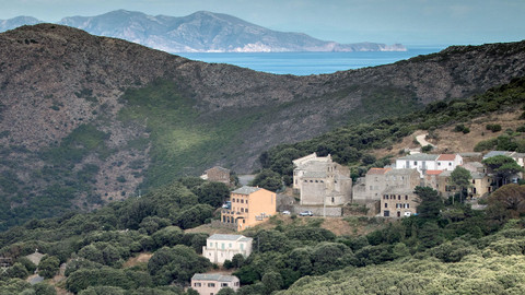 Vůně cizích krajů - Korsika, středomořská kráska