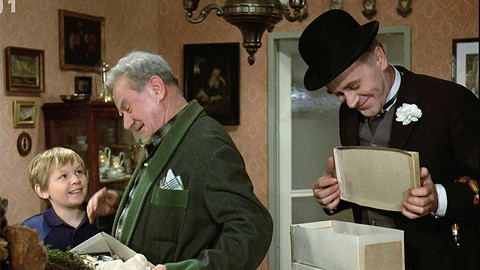 Pan Tau - Pan Tau naděluje