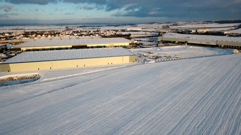 Nedej se! - Krajina logistických hal