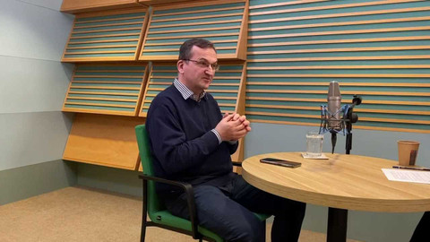 Background ČT24 - Petr Kopecký