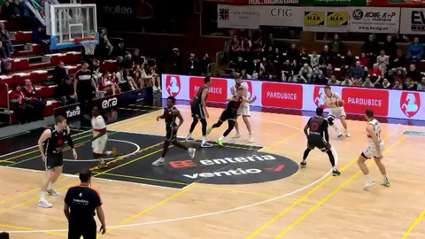 Maxa NBL - BK KVIS Pardubice - SK Slavia Praha