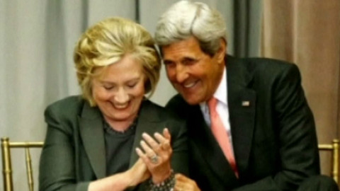 Mimořádné pořady ČT24 - Hillary Clintonová v boji o Bílý dům