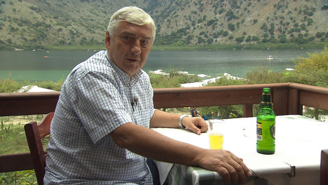 Vůně kuchyně s Miroslavem Donutilem - 3/10 Vůně krétské kuchyně s Miroslavem Donutilem