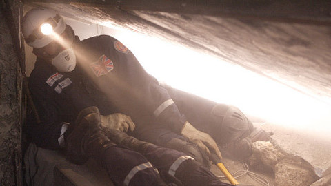 Uvězněni - 5/6 Zemětřesení v Pákistánu