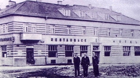 Z metropole - Vackov