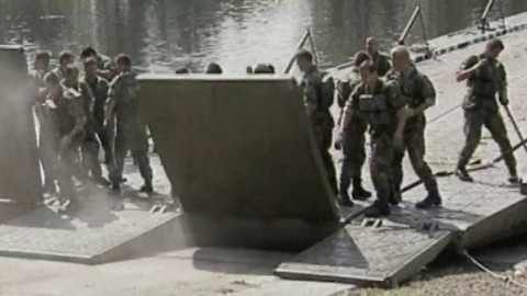 Archiv ČT24 - Proměny armády