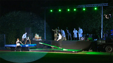 Divadlo žije! - 13. října 2013