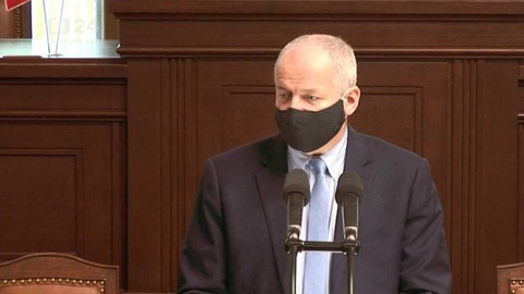 90’ ČT24 - Zpomalí nová opatření šíření covidu-19?