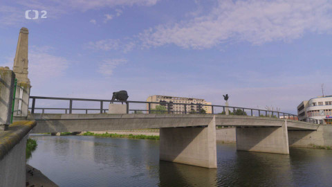 Příběhy staveb - Přerovský most se zubrem