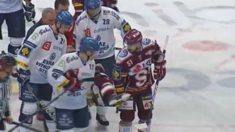 Buly hokej - HC Eaton Pardubice - HC Oceláři Třinec