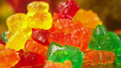 Pod pokličkou - Dejte cukr na zámek, z ďáblíka je mazánek