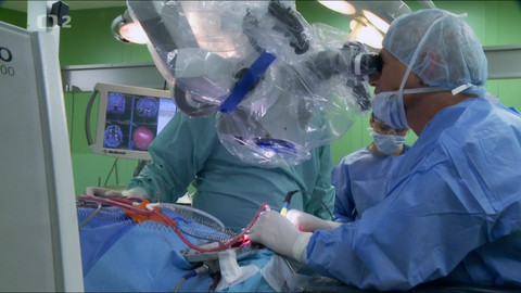 Doktoři - 2/8 To je ocenění práce lékaře...