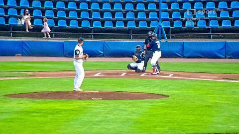 Česká baseballová Extraliga - Arrows Ostrava - Hroši Brno