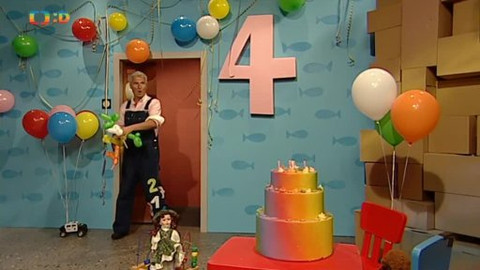 Jedna, dvě, Michal jde - Číslice 4