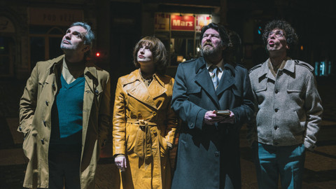 To se vysvětlí, soudruzi! - 3/8 Copak je to za veksláka