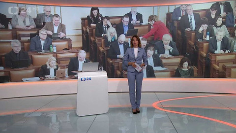 90’ ČT24 - Sněmovnu čeká bitva o konsolidační balíček