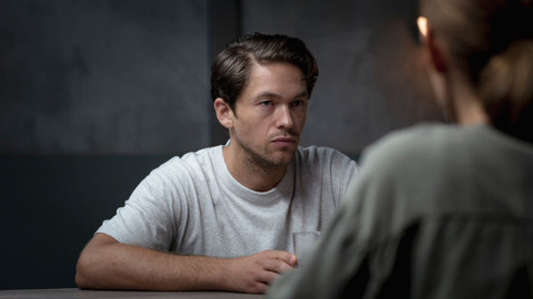 Agent Hamilton - Epizoda 8/10