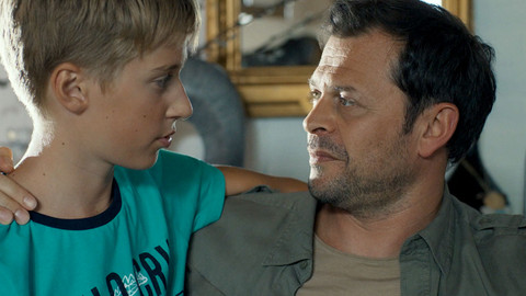 Hnízdo - Epizoda 8/12