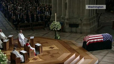 Mimořádné pořady ČT24 - Poslední rozloučení s Johnem McCainem