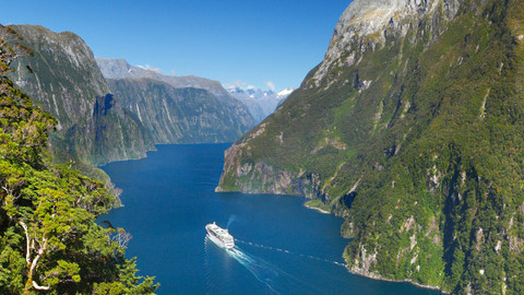 Země a města světa - Nový Zéland, země hýřící barvami