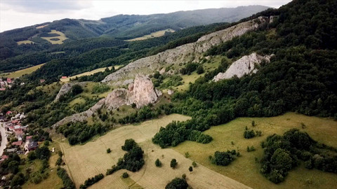 Hranice v srdci - 10/16 Závrší