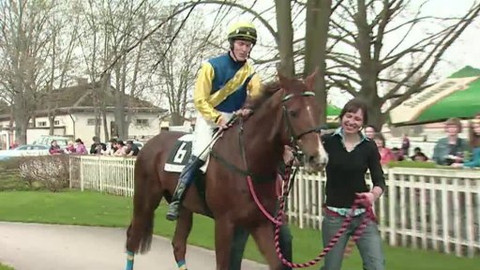 Turf - 23. dubna 2013