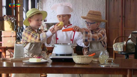 Draci v hrnci - Polévka z dýní zavoní v kuchyni!