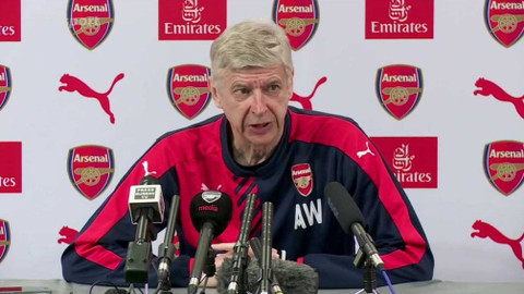 Arsenal TV - Tisková konference s trenérem Arsenalu Arsenem Wengerem