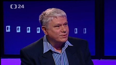 Před půlnocí - 19. června 2013