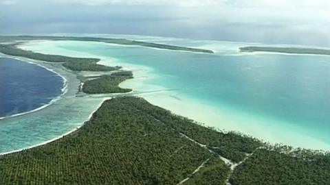 Příběhy z jižních moří - 3/11 Jiný ostrov