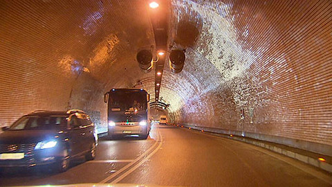 Z metropole - 9. listopadu 2013