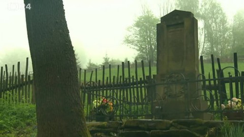 Naše válka - pomníky - Sklenářovice