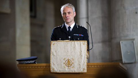 Ve výkonu služby - Epizoda 1/6