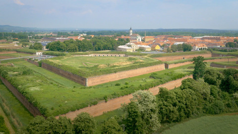 Národní klenoty - Terezín – Nepokořené hradby