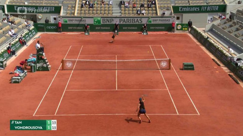 Roland Garros 2021 - Harmony Tanová - Markéta Vondroušová