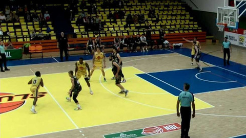 Maxa NBL - SLUNETA Ústí nad Labem - Královští sokoli